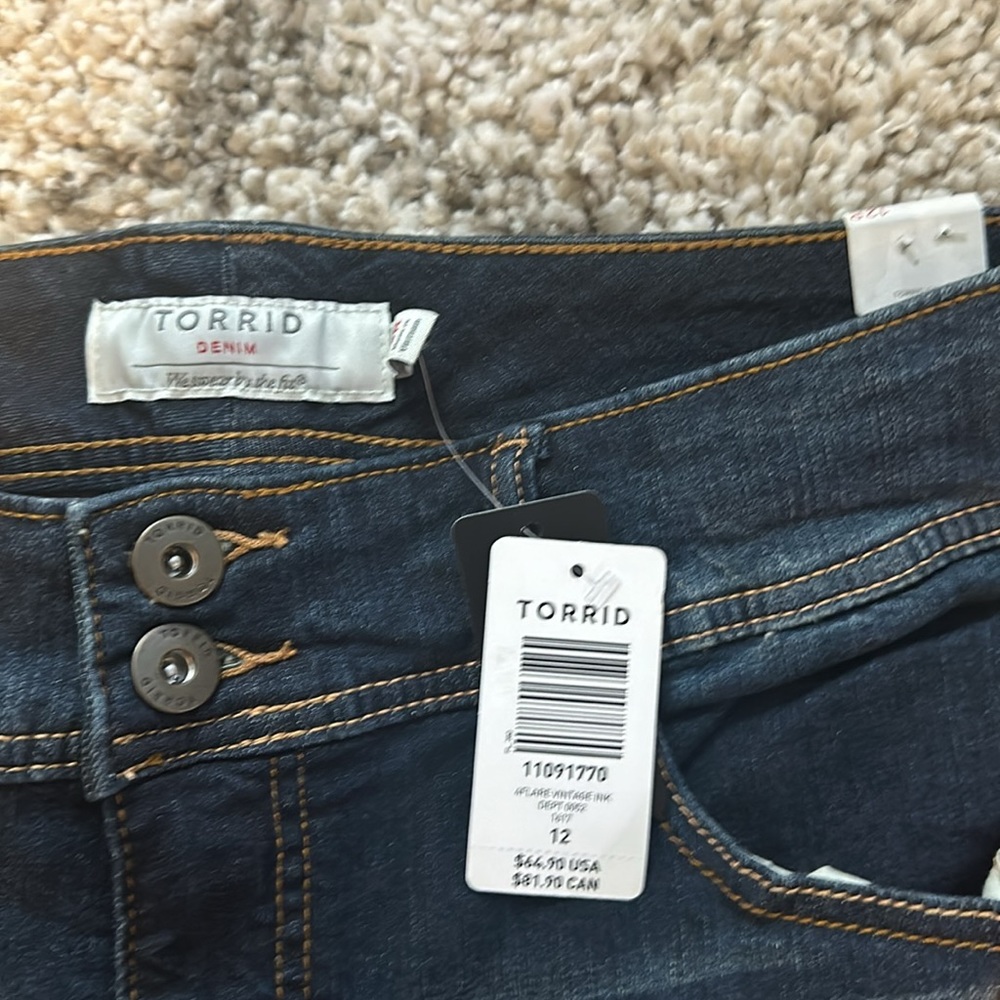 Torrid Flare Vintage Ink jeans NWT - Picture 2 of 5